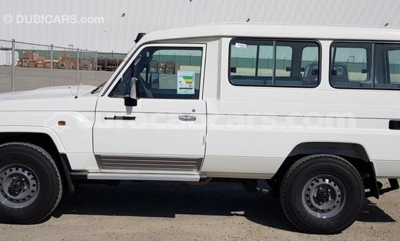 Buy Import Toyota Land Cruiser White Car in Import - Dubai in Curacao Buy Import Toyota Land Cruiser White Car in Import - Dubai in Curacao