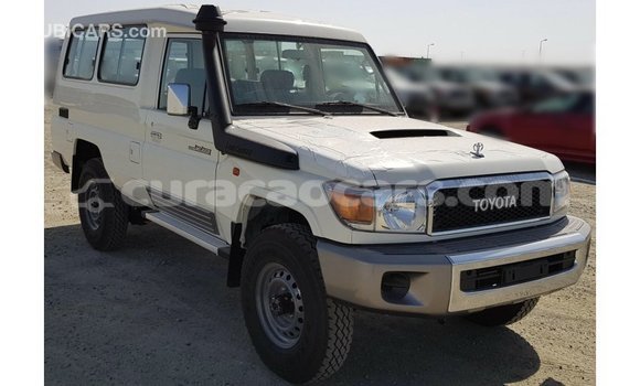 Buy Import Toyota Land Cruiser White Car in Import - Dubai in Curacao Buy Import Toyota Land Cruiser White Car in Import - Dubai in Curacao