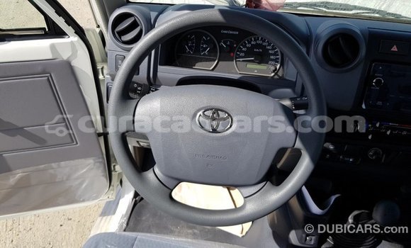 Buy Import Toyota Land Cruiser White Car in Import - Dubai in Curacao Buy Import Toyota Land Cruiser White Car in Import - Dubai in Curacao