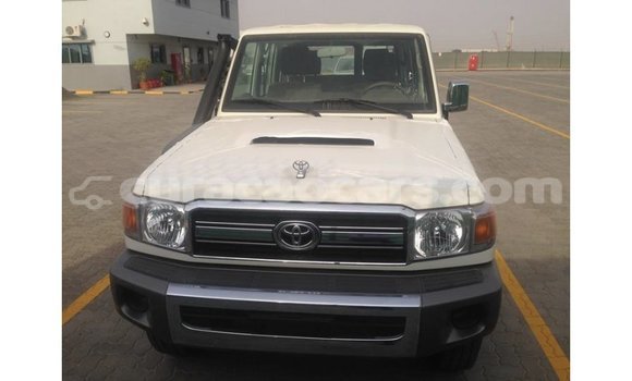 Buy Import Toyota Land Cruiser White Car in Import - Dubai in Curacao Buy Import Toyota Land Cruiser White Car in Import - Dubai in Curacao