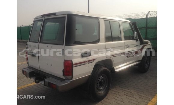Buy Import Toyota Land Cruiser White Car in Import - Dubai in Curacao Buy Import Toyota Land Cruiser White Car in Import - Dubai in Curacao