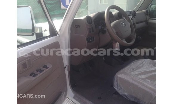 Buy Import Toyota Land Cruiser White Car in Import - Dubai in Curacao Buy Import Toyota Land Cruiser White Car in Import - Dubai in Curacao