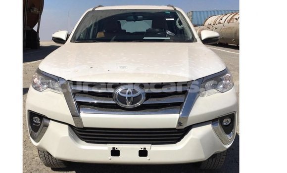Buy Import Toyota Fortuner White Car in Import - Dubai in Curacao