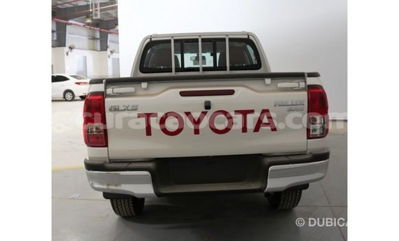 Buy Import Toyota Hilux White Car in Import - Dubai in Curacao Buy Import Toyota Hilux White Car in Import - Dubai in Curacao