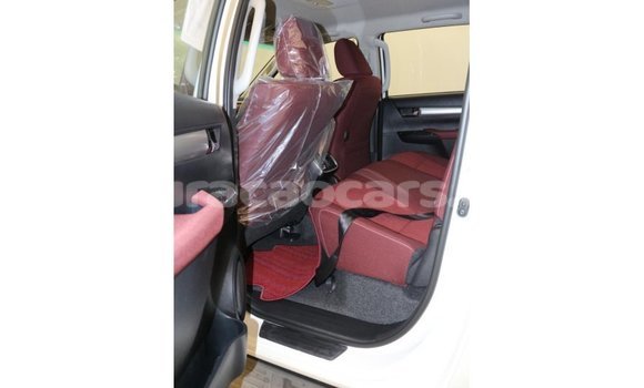 Buy Import Toyota Hilux White Car in Import - Dubai in Curacao Buy Import Toyota Hilux White Car in Import - Dubai in Curacao