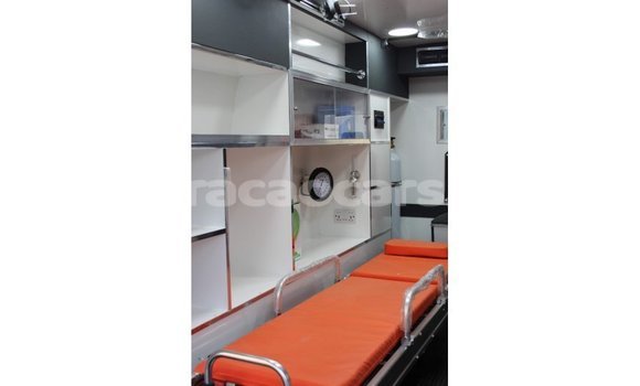 Buy Import Toyota Hiace White Car in Import - Dubai in Curacao Buy Import Toyota Hiace White Car in Import - Dubai in Curacao