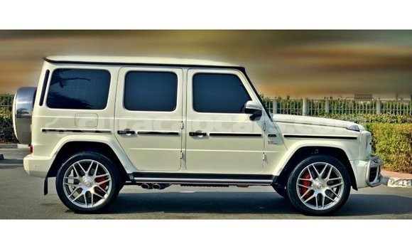 Buy Import Mercedes-Benz 190 (W201) White Car in Import - Dubai in Curacao Buy Import Mercedes-Benz 190 (W201) White Car in Import - Dubai in Curacao