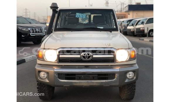 Buy Import Toyota Land Cruiser White Car in Import - Dubai in Curacao Buy Import Toyota Land Cruiser White Car in Import - Dubai in Curacao