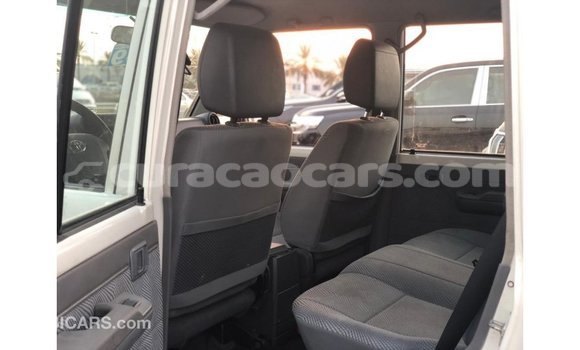 Buy Import Toyota Land Cruiser White Car in Import - Dubai in Curacao Buy Import Toyota Land Cruiser White Car in Import - Dubai in Curacao