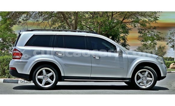 Buy Import Mercedes-Benz 190 (W201) Other Car in Import - Dubai in Curacao Buy Import Mercedes-Benz 190 (W201) Other Car in Import - Dubai in Curacao