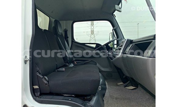 Buy Import Mitsubishi Carisma White Car in Import - Dubai in Curacao Buy Import Mitsubishi Carisma White Car in Import - Dubai in Curacao