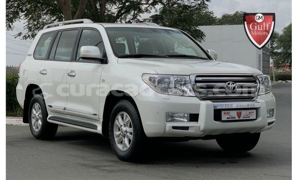 Buy Import Toyota Land Cruiser White Car in Import - Dubai in Curacao Buy Import Toyota Land Cruiser White Car in Import - Dubai in Curacao