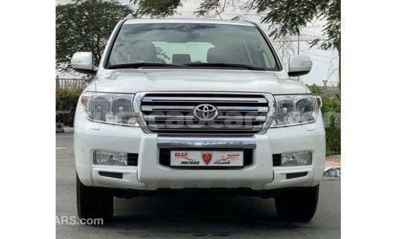 Buy Import Toyota Land Cruiser White Car in Import - Dubai in Curacao Buy Import Toyota Land Cruiser White Car in Import - Dubai in Curacao