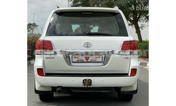 Buy Import Toyota Land Cruiser White Car in Import - Dubai in Curacao Buy Import Toyota Land Cruiser White Car in Import - Dubai in Curacao