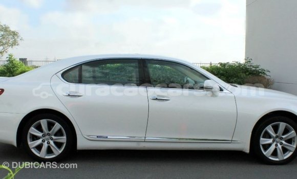 Buy Import Lexus LS White Car in Import - Dubai in Curacao Buy Import Lexus LS White Car in Import - Dubai in Curacao