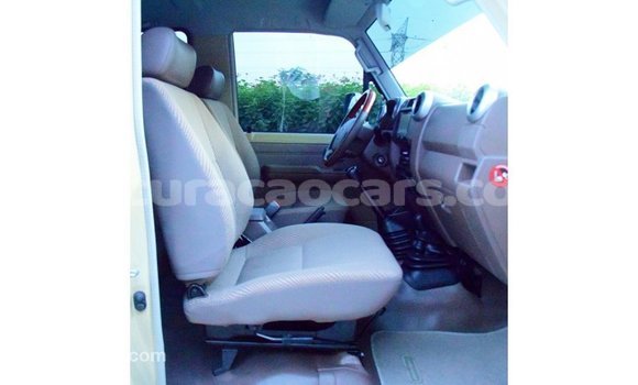 Buy Import Toyota Land Cruiser Beige Car in Import - Dubai in Curacao Buy Import Toyota Land Cruiser Beige Car in Import - Dubai in Curacao