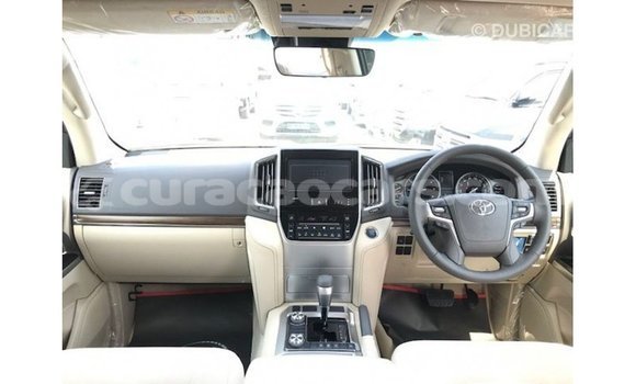 Buy Import Toyota Land Cruiser White Car in Import - Dubai in Curacao Buy Import Toyota Land Cruiser White Car in Import - Dubai in Curacao