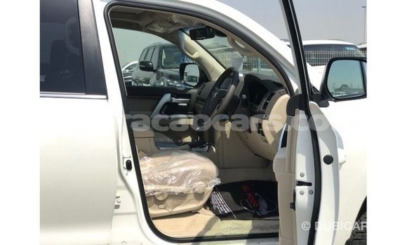 Buy Import Toyota Land Cruiser White Car in Import - Dubai in Curacao Buy Import Toyota Land Cruiser White Car in Import - Dubai in Curacao