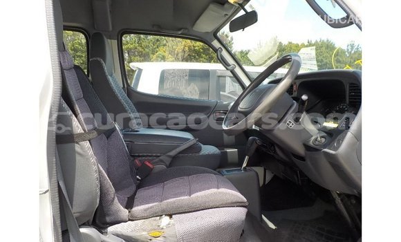 Buy Import Toyota Hiace White Car in Import - Dubai in Curacao Buy Import Toyota Hiace White Car in Import - Dubai in Curacao
