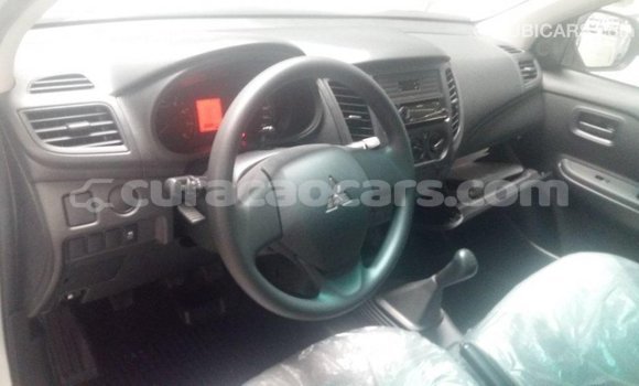 Buy Import Mitsubishi L200 White Car in Import - Dubai in Curacao Buy Import Mitsubishi L200 White Car in Import - Dubai in Curacao