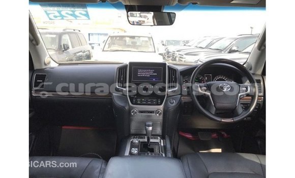 Buy Import Toyota Land Cruiser White Car in Import - Dubai in Curacao Buy Import Toyota Land Cruiser White Car in Import - Dubai in Curacao