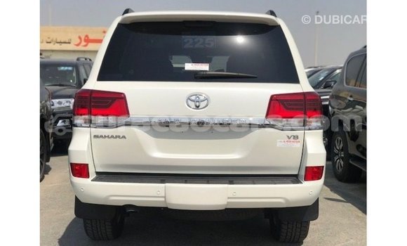 Buy Import Toyota Land Cruiser White Car in Import - Dubai in Curacao Buy Import Toyota Land Cruiser White Car in Import - Dubai in Curacao