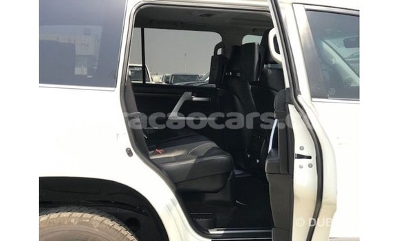 Buy Import Toyota Land Cruiser White Car in Import - Dubai in Curacao Buy Import Toyota Land Cruiser White Car in Import - Dubai in Curacao