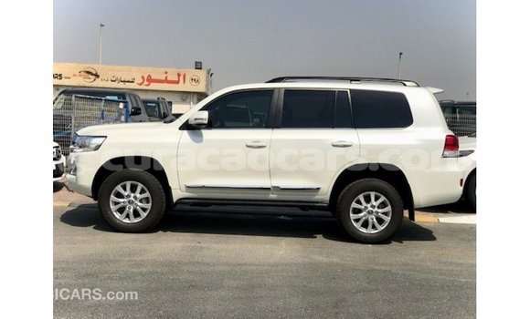 Buy Import Toyota Land Cruiser White Car in Import - Dubai in Curacao Buy Import Toyota Land Cruiser White Car in Import - Dubai in Curacao