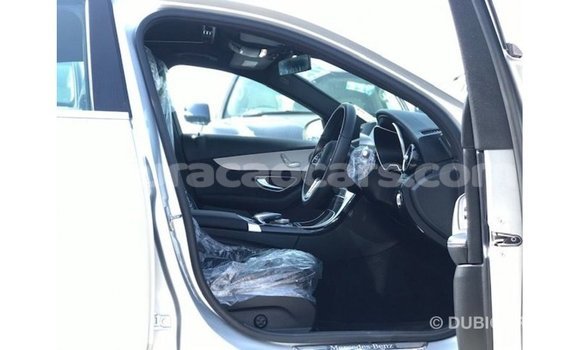 Buy Import Mercedes-Benz 200 Other Car in Import - Dubai in Curacao Buy Import Mercedes-Benz 200 Other Car in Import - Dubai in Curacao