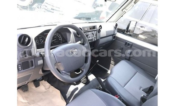 Buy Import Toyota Land Cruiser White Car in Import - Dubai in Curacao Buy Import Toyota Land Cruiser White Car in Import - Dubai in Curacao