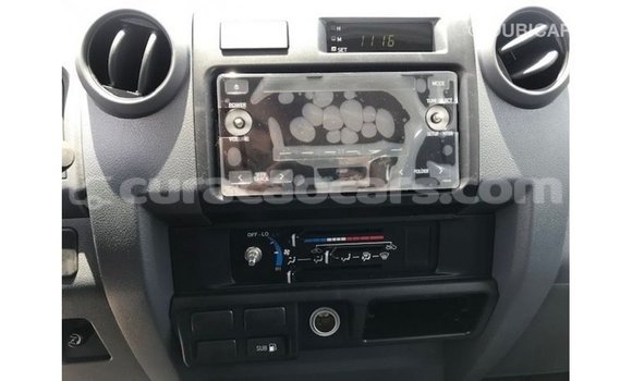 Buy Import Toyota Land Cruiser White Car in Import - Dubai in Curacao Buy Import Toyota Land Cruiser White Car in Import - Dubai in Curacao