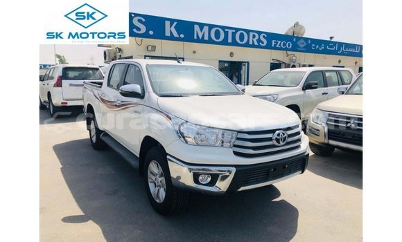 Buy Import Toyota Hilux White Car in Import - Dubai in Curacao