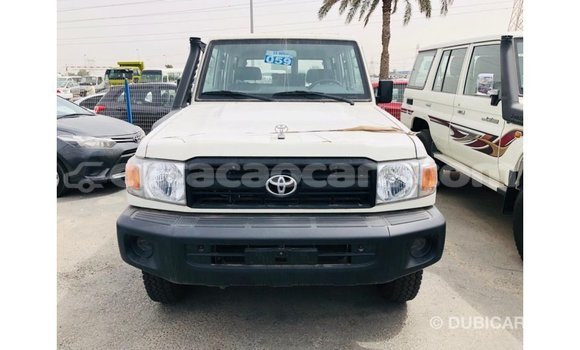 Buy Import Toyota Land Cruiser White Car in Import - Dubai in Curacao Buy Import Toyota Land Cruiser White Car in Import - Dubai in Curacao
