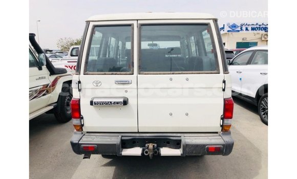 Buy Import Toyota Land Cruiser White Car in Import - Dubai in Curacao Buy Import Toyota Land Cruiser White Car in Import - Dubai in Curacao