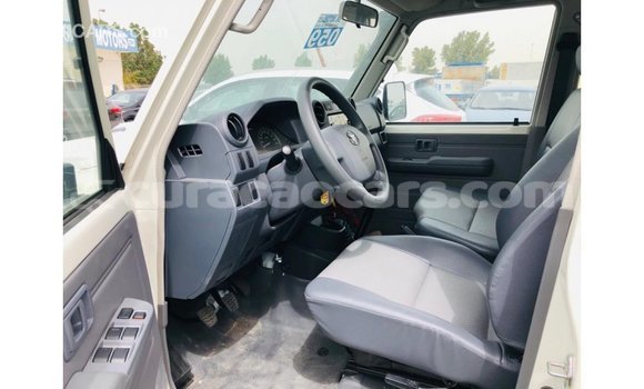 Buy Import Toyota Land Cruiser White Car in Import - Dubai in Curacao Buy Import Toyota Land Cruiser White Car in Import - Dubai in Curacao