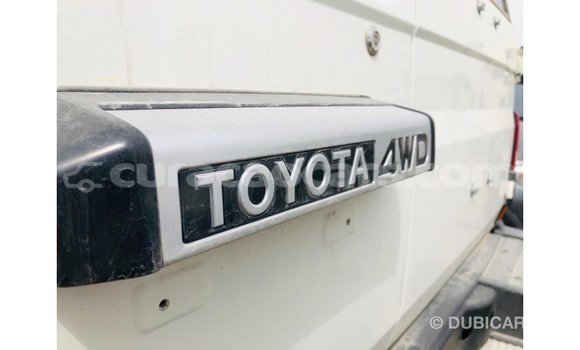 Buy Import Toyota Land Cruiser White Car in Import - Dubai in Curacao Buy Import Toyota Land Cruiser White Car in Import - Dubai in Curacao