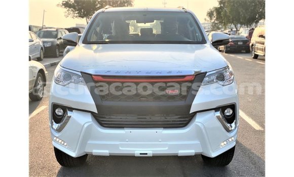 Buy Import Toyota Fortuner White Car in Import - Dubai in Curacao