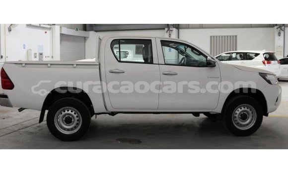 Buy Import Toyota Hilux White Car in Import - Dubai in Curacao Buy Import Toyota Hilux White Car in Import - Dubai in Curacao