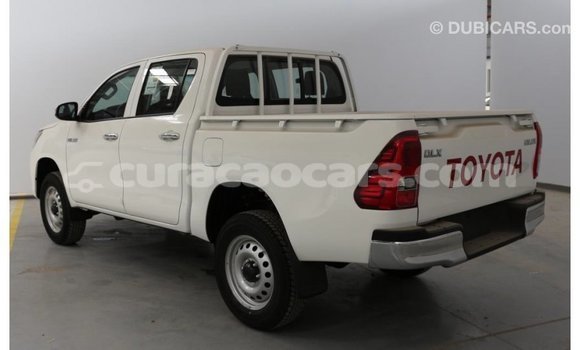 Buy Import Toyota Hilux White Car in Import - Dubai in Curacao Buy Import Toyota Hilux White Car in Import - Dubai in Curacao