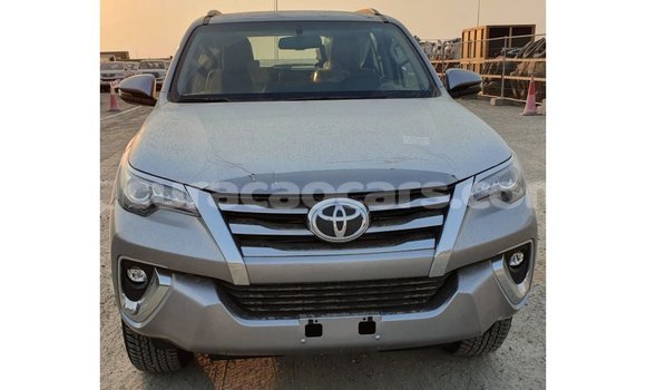 Buy Import Toyota Fortuner Other Car in Import - Dubai in Curacao