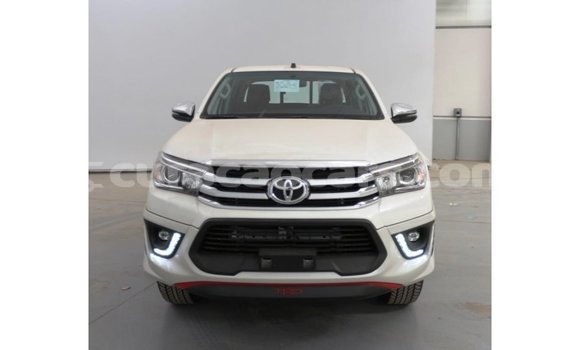 Buy Import Toyota Hilux White Car in Import - Dubai in Curacao