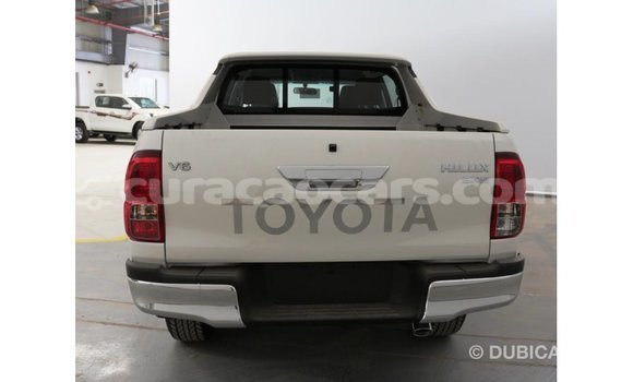 Buy Import Toyota Hilux White Car in Import - Dubai in Curacao Buy Import Toyota Hilux White Car in Import - Dubai in Curacao