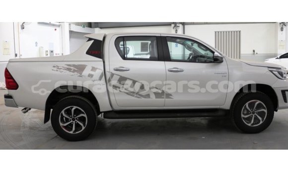 Buy Import Toyota Hilux White Car in Import - Dubai in Curacao Buy Import Toyota Hilux White Car in Import - Dubai in Curacao
