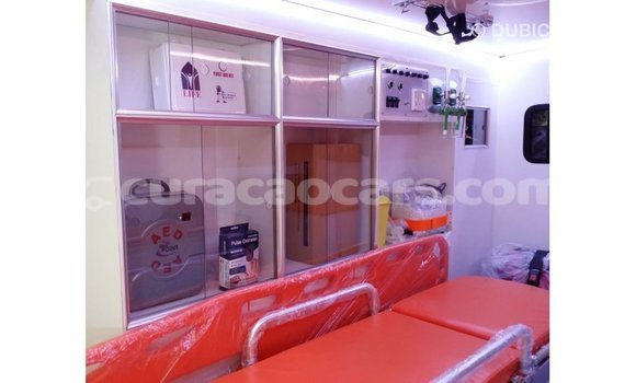 Buy Import Toyota Hiace White Car in Import - Dubai in Curacao Buy Import Toyota Hiace White Car in Import - Dubai in Curacao