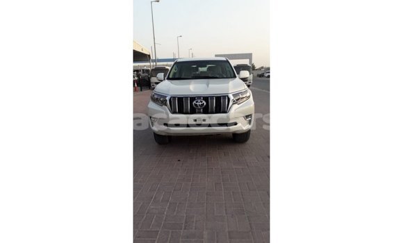 Buy Import Toyota Prado White Car in Import - Dubai in Curacao