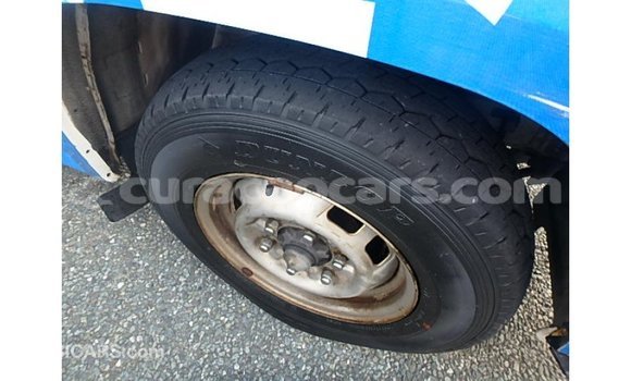 Buy Import Nissan Caravan White Car in Import - Dubai in Curacao Buy Import Nissan Caravan White Car in Import - Dubai in Curacao