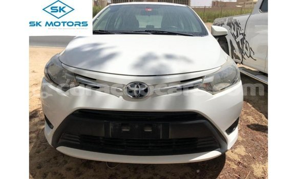Buy Import Toyota Yaris White Car in Import - Dubai in Curacao