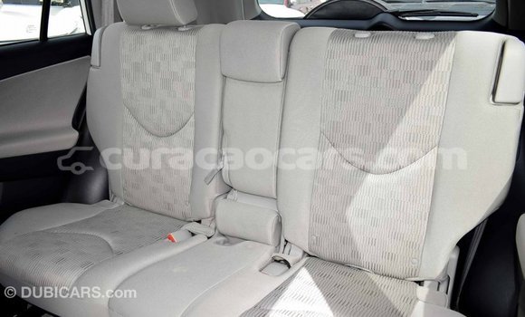 Buy Import Toyota HiAce White Truck in Import - Dubai in Curacao Buy Import Toyota HiAce White Truck in Import - Dubai in Curacao