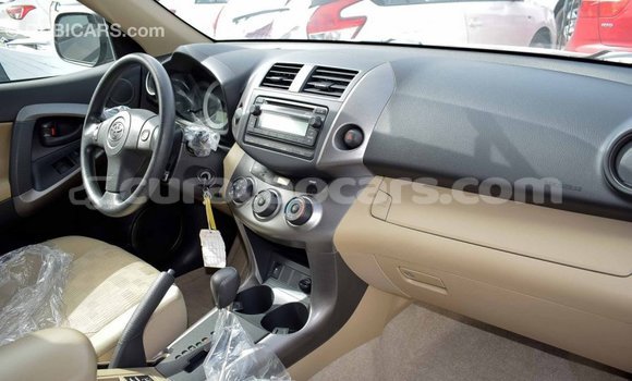Buy Import Toyota HiAce Other Truck in Import - Dubai in Curacao Buy Import Toyota HiAce Other Truck in Import - Dubai in Curacao