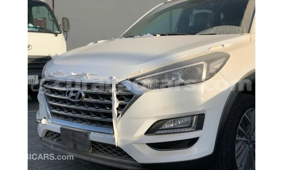 Buy Import Hyundai Tucson White Car in Import - Dubai in Curacao Buy Import Hyundai Tucson White Car in Import - Dubai in Curacao